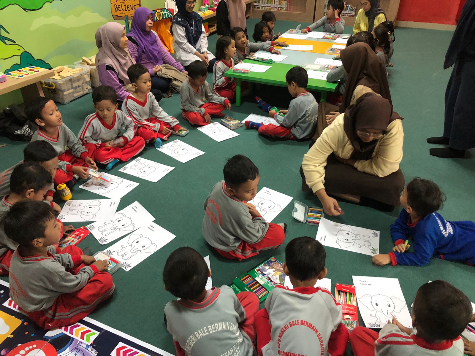 Ketupat Betawi Bersama SPSN Bale Bermain Bahagia Di Perpustakaan Jakarta Pusat